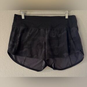 Lululemon Speed Up Incognito Black Camouflage Shirts Size 10